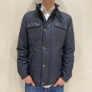 Safari Jacka Bondelid  - Hej! Säljer nu min Jacka från Bondelid i storlek M, fint skick. Tveka inte på att höra av dig om du har frågor eller funderingar kring varan! 