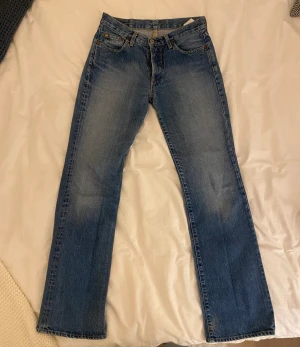 Bootcut jeans - Skitsnygga vintage jeans från replay. Säljer då dom inte passar. Lite små i storleken så skulle nog passa en 26/27 i midjan💞