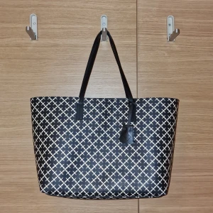 By Malena Birger väska  - Använd men ny skick