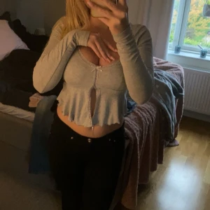 gullig top - jättesöt top från gina. Endast testad på bilden💗