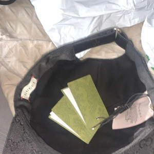 Gucci keps  - Vi kan diskutera med priset 