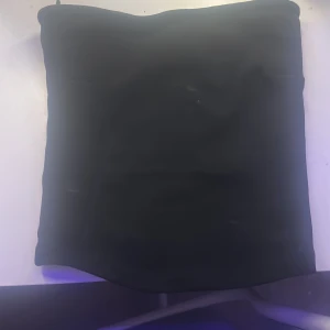 Tubtop -  använd en gång är för liten så jag kan  inte använda den det är därför jag säljer den💕💋 priset går att diskutera