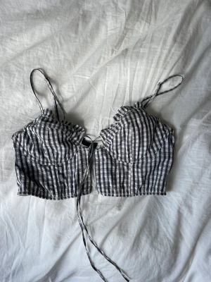 Rutig topp - Jätte söt korsett liknande topp!💕