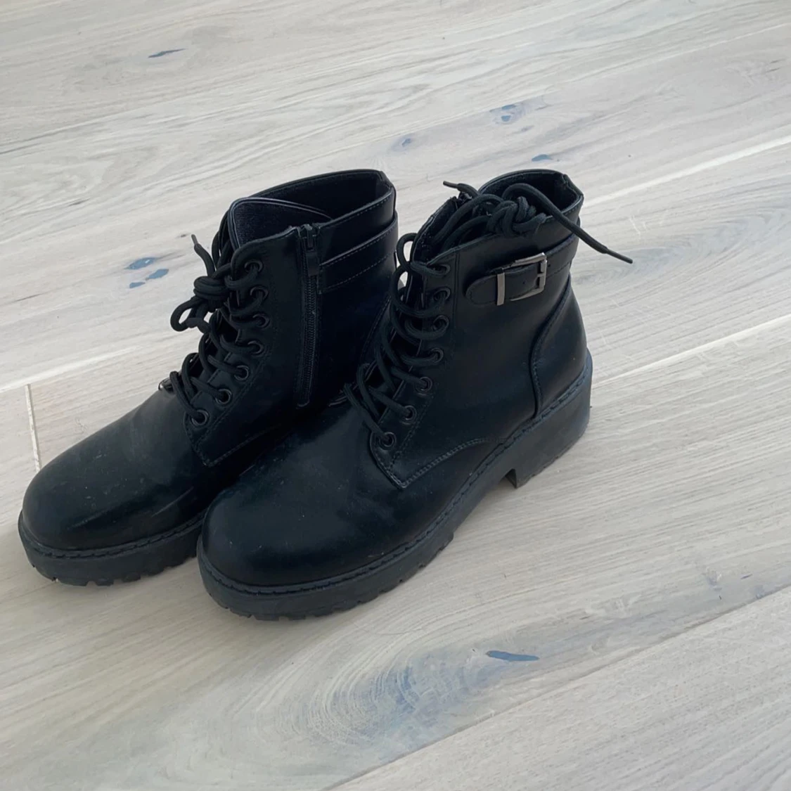 Svarta boots