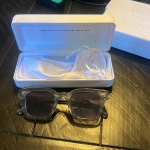 Chimi 04 - Chimi 04 grå i nyskick knappt använda, allt medföljer