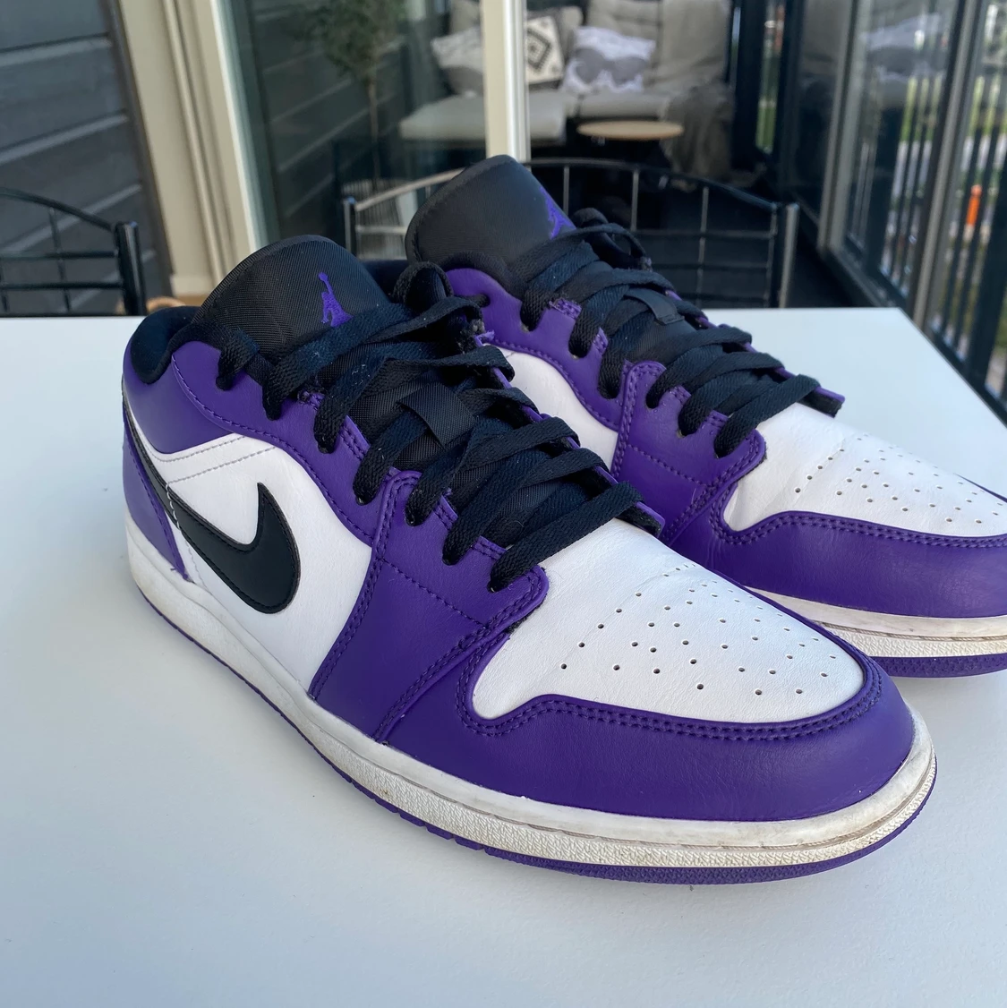Jordan 1 Court Purple