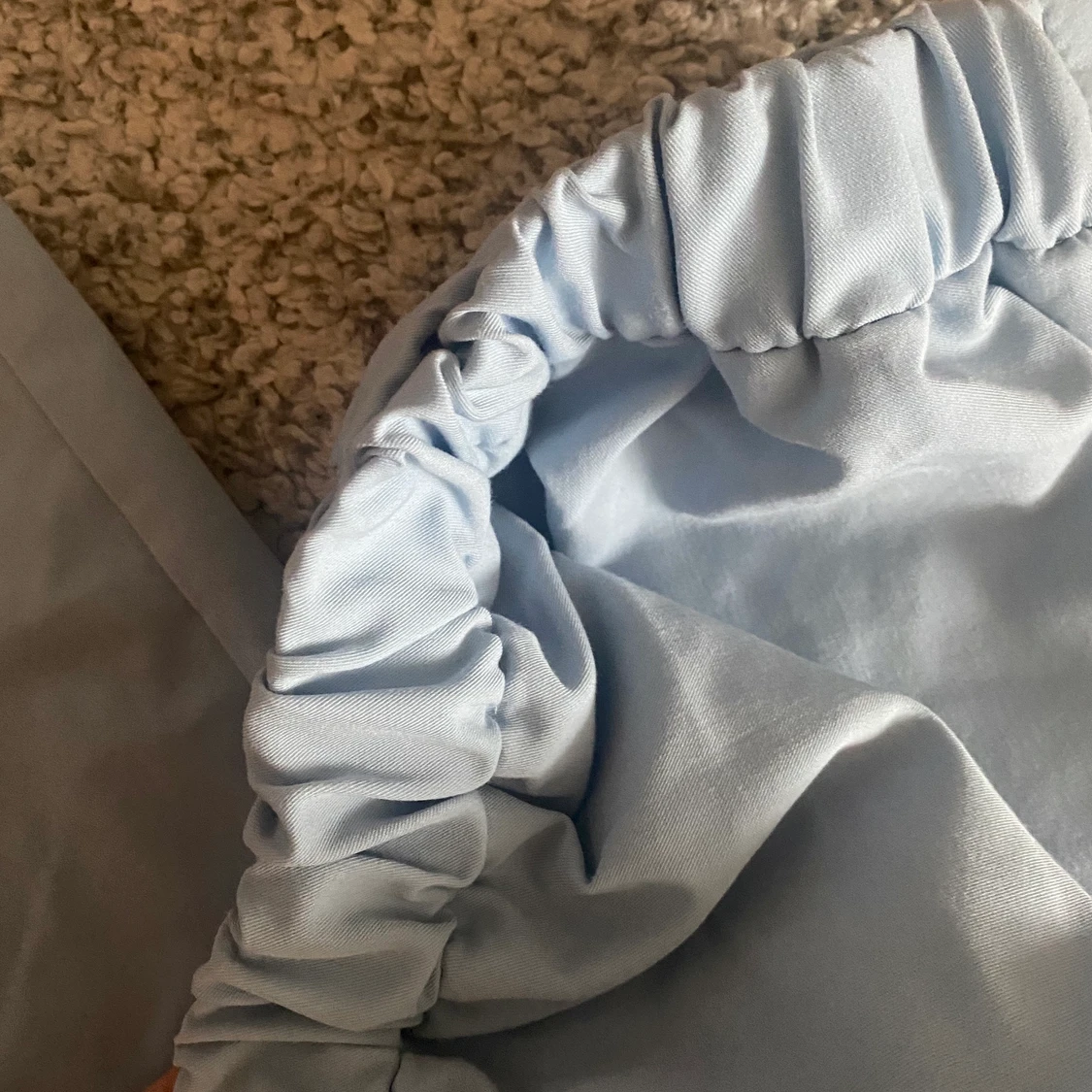 Babyblåa kostymbyxor  - 90