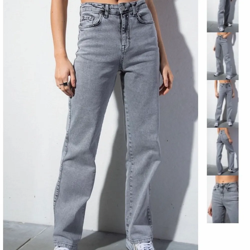 jeans från madlady, Använda få gånger så är som nya💗 Nedre delen av jeansen är som på andra bilen (alltså med söm) skriv privat för fler bilder💗 . Jeans & Byxor.