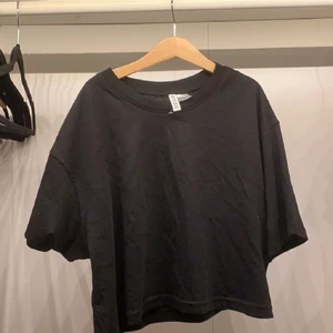 Magtröja - Magtröja endast testad ( rollas in man den packas 20kr+ frakt från H&M