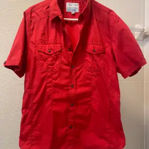  Jordan Craig red dress shirt . Size Large