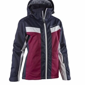 Mckinley skidjacka  - Supersnygg populär Mckinley skidjacka 💕💞✨ använd 4 semestrar men är i mycket bra skick!! Storlek M men passar S-M då man kan ha en större kofta under om man vill💞💕 Mycket varm har åkt i -20 C utan att frysa🌟🌟 Kontakta vid intresse , mer bilder finns att få! 💞✨ Nypris 1229 , pris går att diskuteras!