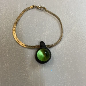 Guldpläterad armband med glasberlock  - Fri frakt 🙂