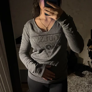 Guedes långärmad - En grå långärmad äkta Guess tröja 