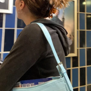 Väska  - Turkos/ljusblå väska från Gina ❤️