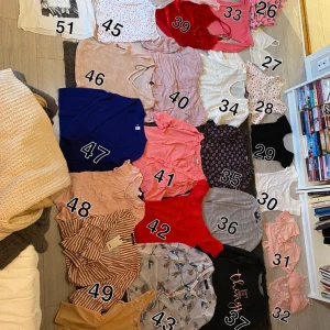 Toppar/blusar/body stl xs-m - Toppar / blusar stl xs-s & body / baddräkt stl xs-m 