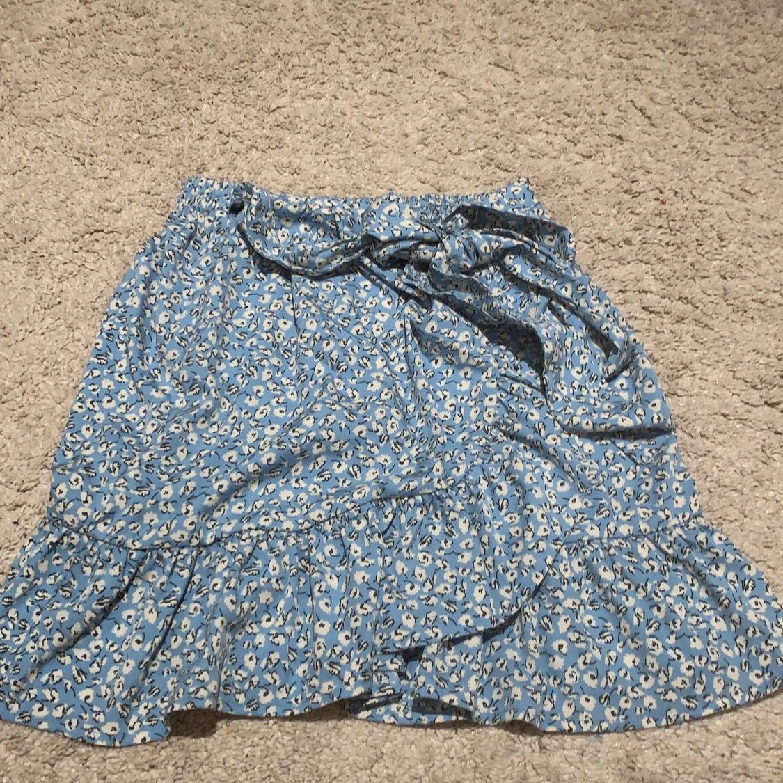 kort blå kjol, storlek S - 90