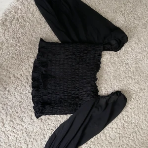 Festtopp hm - Supersnygg topp från hm,  90kr