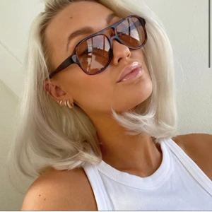 Corlin Eyewear GELO Cinnamon SLUTSÅLDA  - Säljer mina älskade Corlin solglasögon! Andvänt ex antal gånger men är i otroligt skick! Inga repor men märket på sidan är lite utsuddat, inget som syns när dom är på! :) 