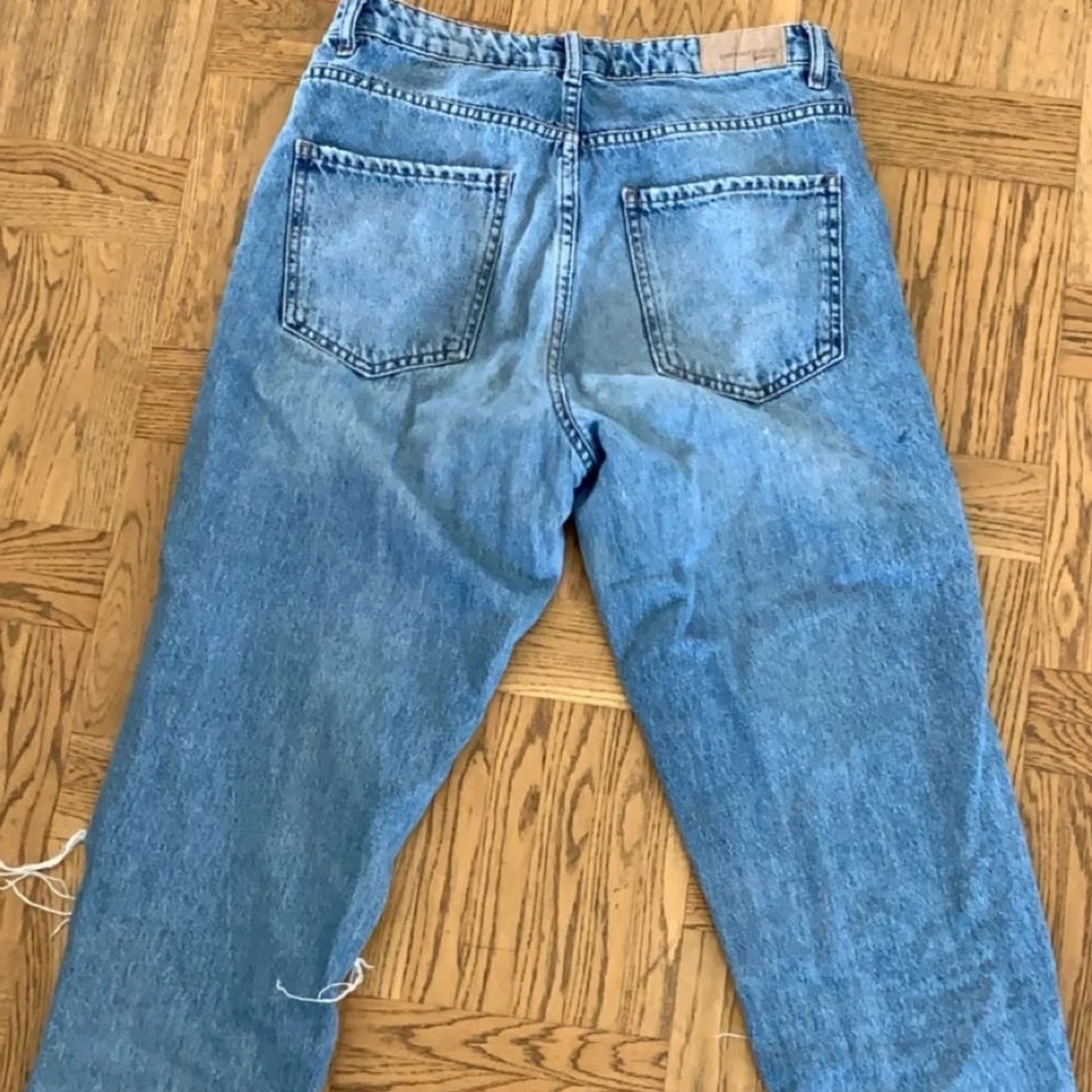 Mom Jeans från Ginatricot - 90