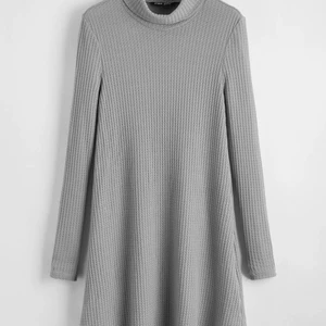 Grå klänning - Super gullig och skön! 