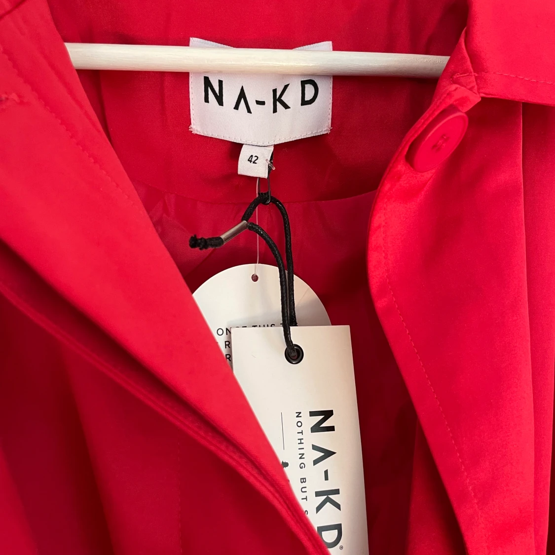 Röd trench NAKD - 90