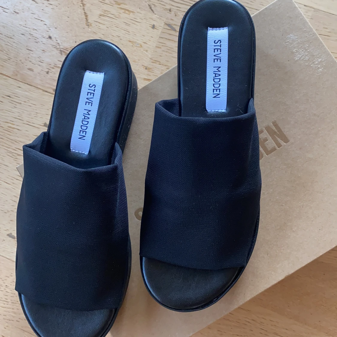 Helt sprillans nya Steve Madde sandaler  - 90