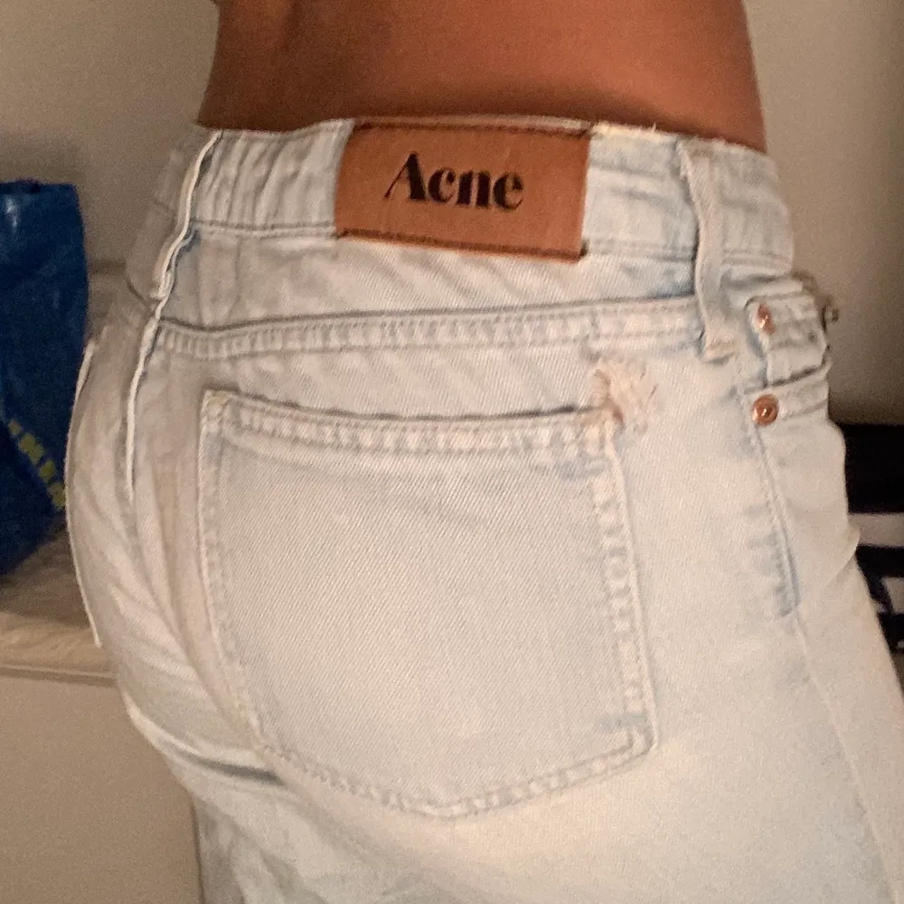 Acne jeans . Jeans & Byxor.