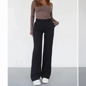 Venderbys kostymbyxor  - Jättefina kostymbyxor från Venderbys i storlek XS! Aldrig använda prislapp kvar🤞🏻