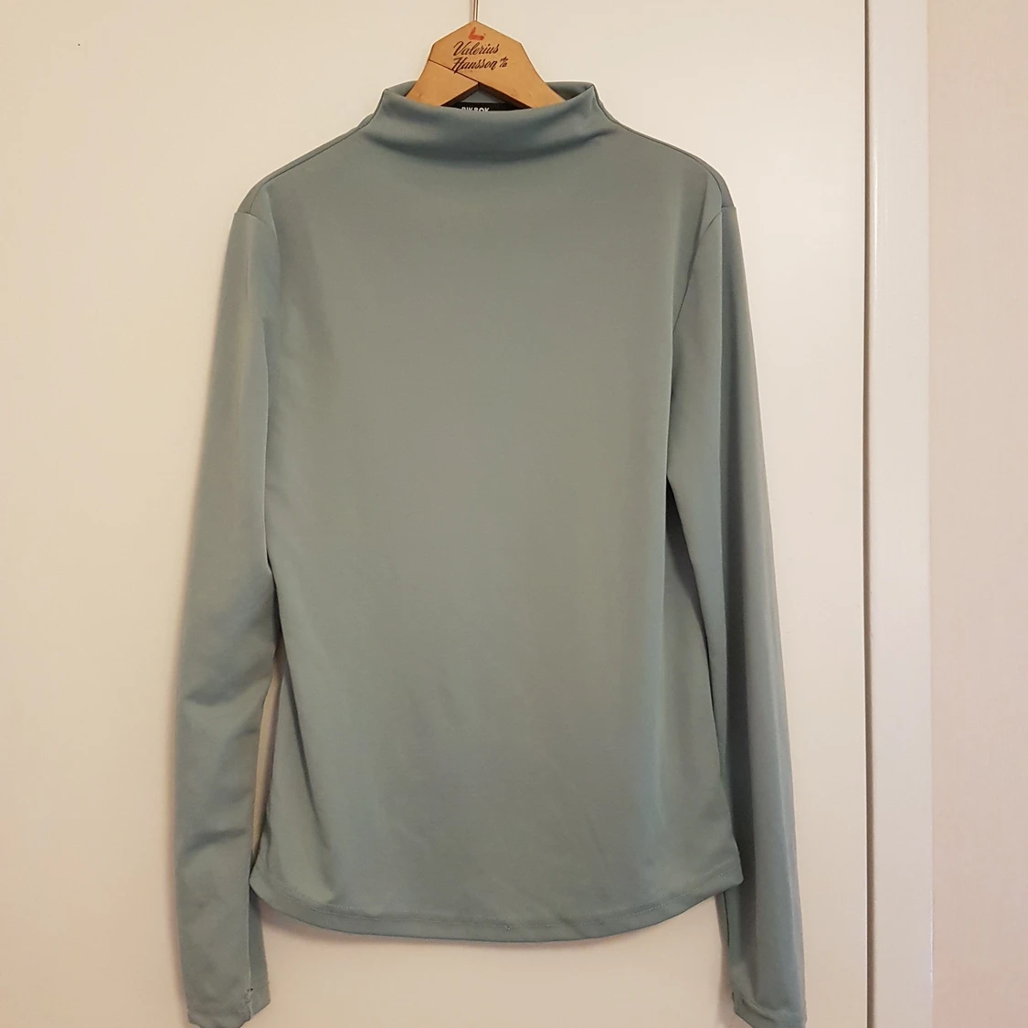 Cool tröja från Bikbok stl s