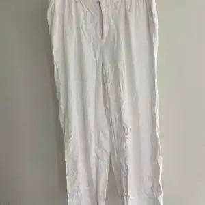 Super snygga linne byxor perfekt för sommaren!!