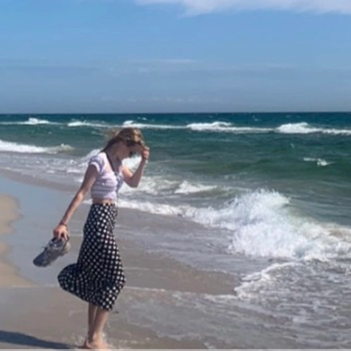 Prickig somrig kjol med slits 