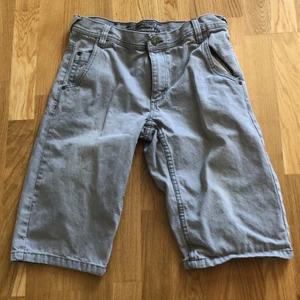 Ljusgrå jeansshorts  - Oanvända jeansshorts 