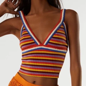 STICKAD TOPP ZARA - Jättefin stickad topp från zara, helt oanvänd med prislapp kvar 