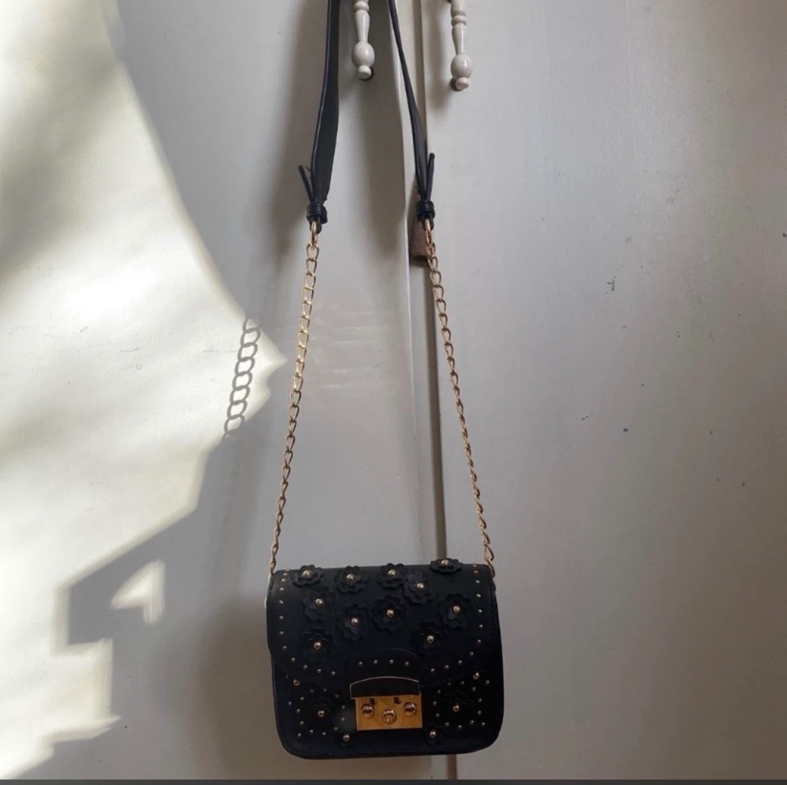 Axelväska från even&odd - 90