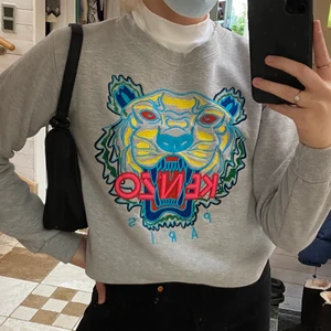 kenzo sweatshirt 🐯💘 - Väldigt fint skick, och så mysig 💓 