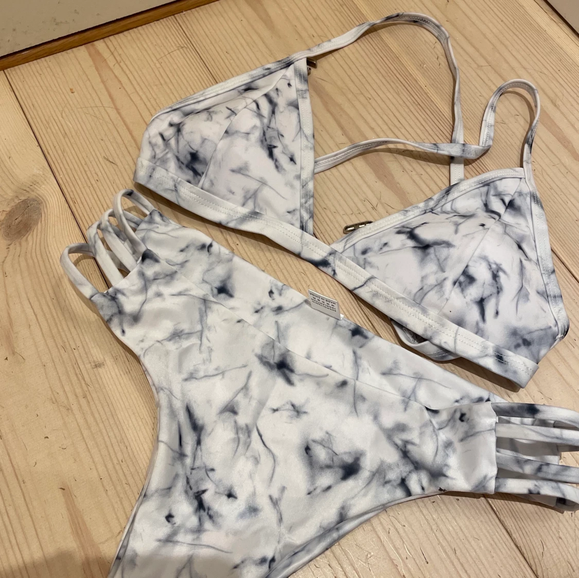 Marmor bikini
