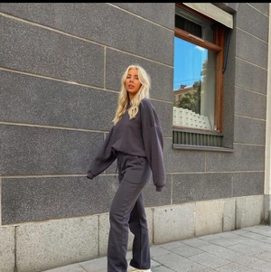 LXA set- helt nytt  - Helt nytt- sweatshirt och sweatpant-Washed Black 🖤                               Storlek S på båda, prutat och klart 