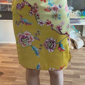 Super söt kjol köpt på secondhand, bra skick! Storlek 40💕köpare står för frakt