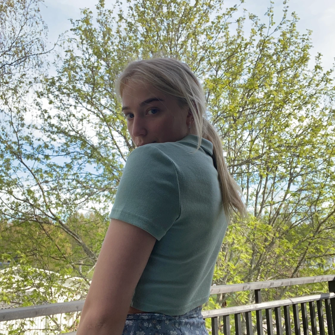 Pastellegrön kroppad t-shirt  - 91