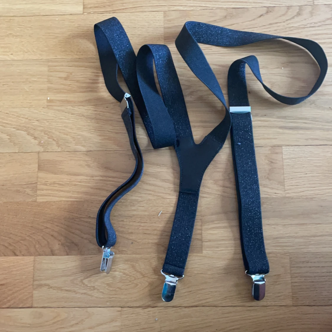 hängslen med glitter