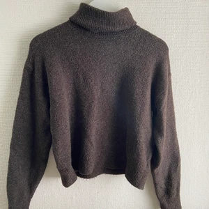 Stickad tröja - Brun stickad tröja från Hm