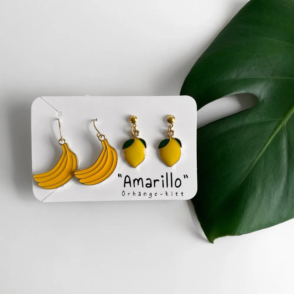 🍋”Amarillo” örhänge-kitt🍋  Nickelsäker✨ De går att matcha med halsbanden i mina andra inlägg! . Accessoarer.