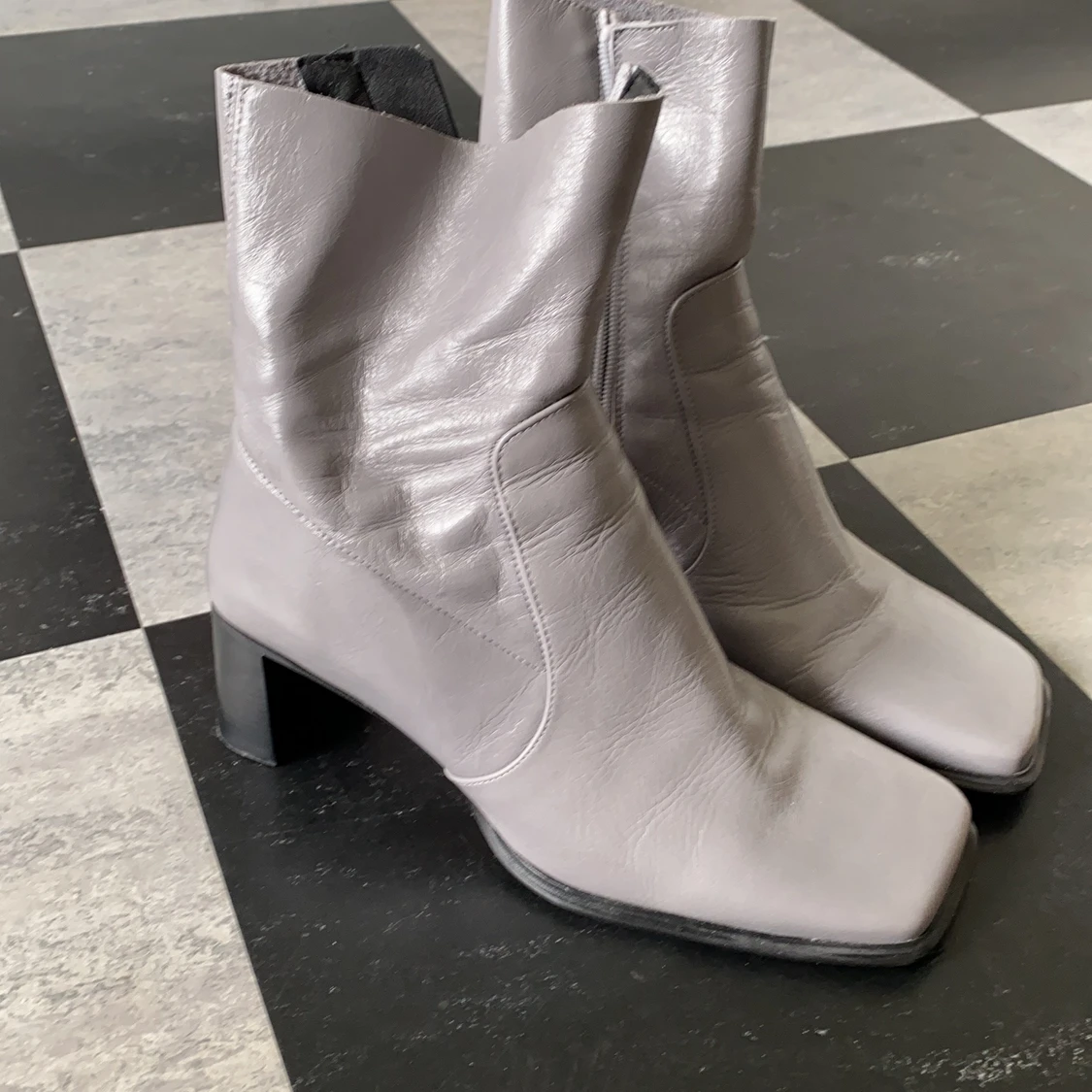 Boots fyrkantig tå 41 - 90