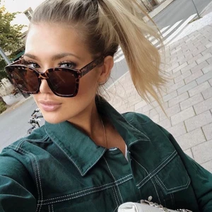 Corlin solglasögon Modena  - Solglasögon från Corlin Eyewear i modellen Modena Brown. Helt nya. Nypris 699 kr.