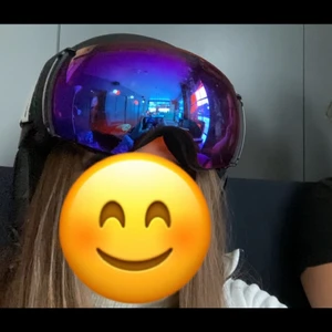 Skidglasögon  - Säljer dessa fina skidglasögon från dr.zipe köpta 2020, för 600. Säljer för 250kr, köparen står för frakten 