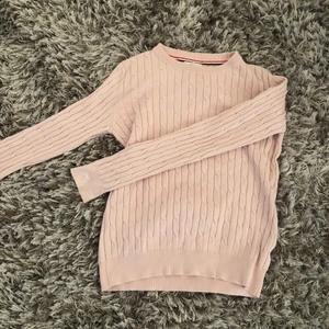 Tröja - En oanvänd söt rosa tröja!🥰🌸💕⚡️💞