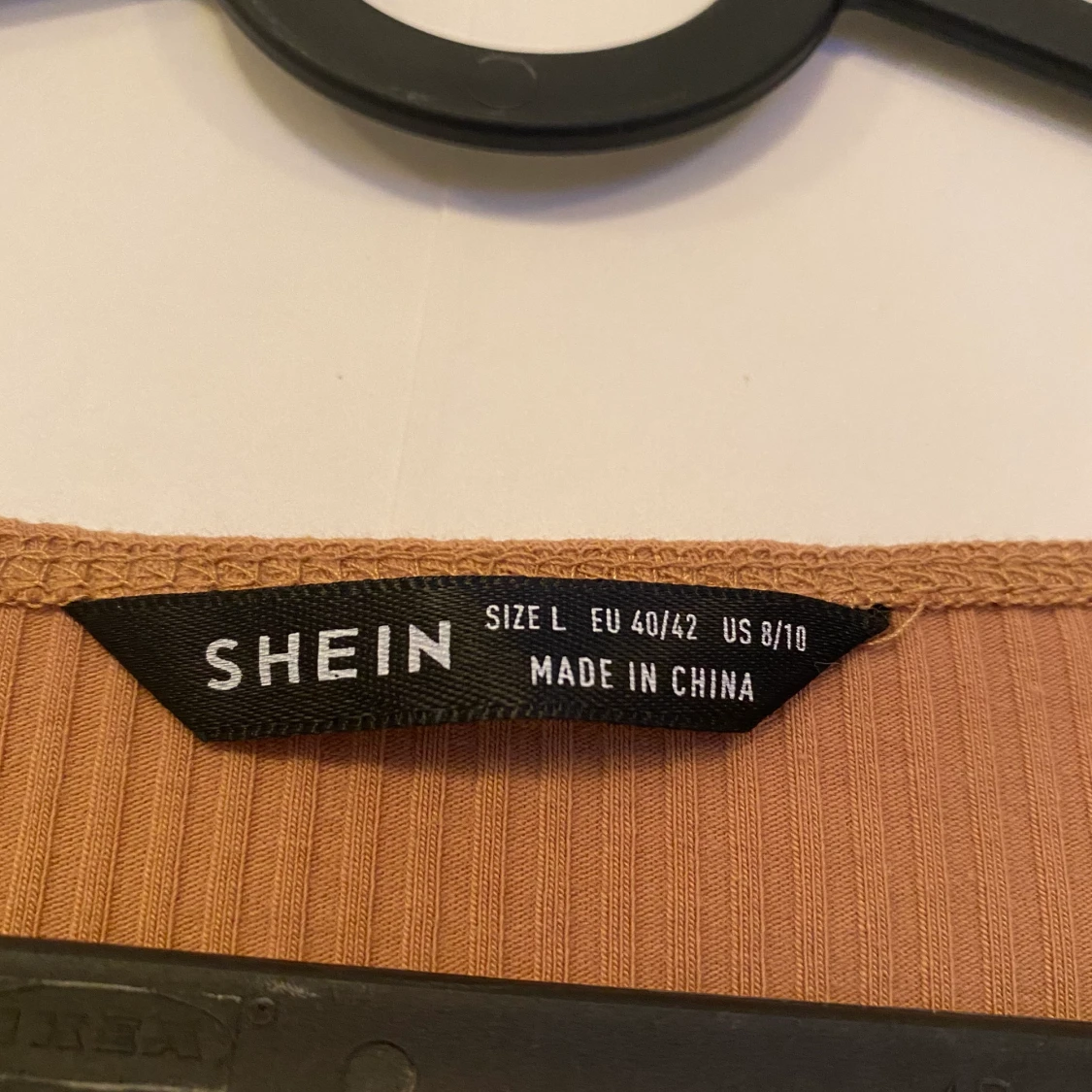 Beige/brun tröja med slit  - 90