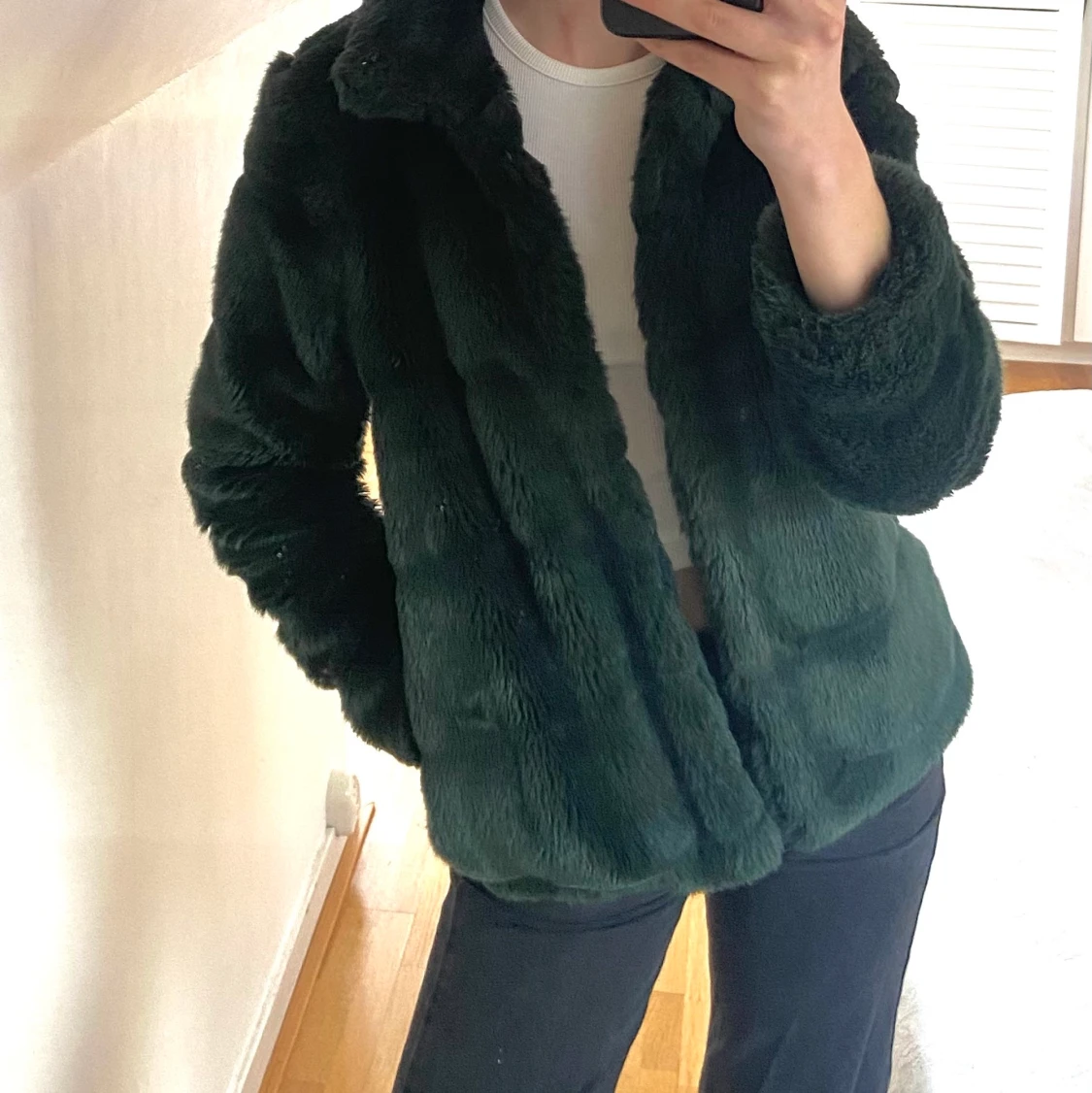 mysig jacka i fuskpäls - 91