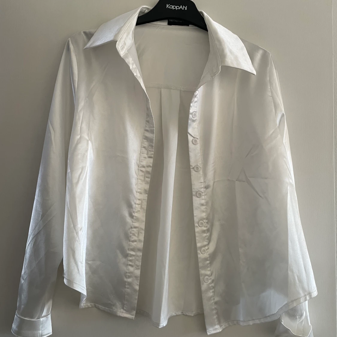 Skjorta från Pretty Little Thing