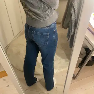 Blåa low waist jeans från Saint Tropez💗 bra skick!